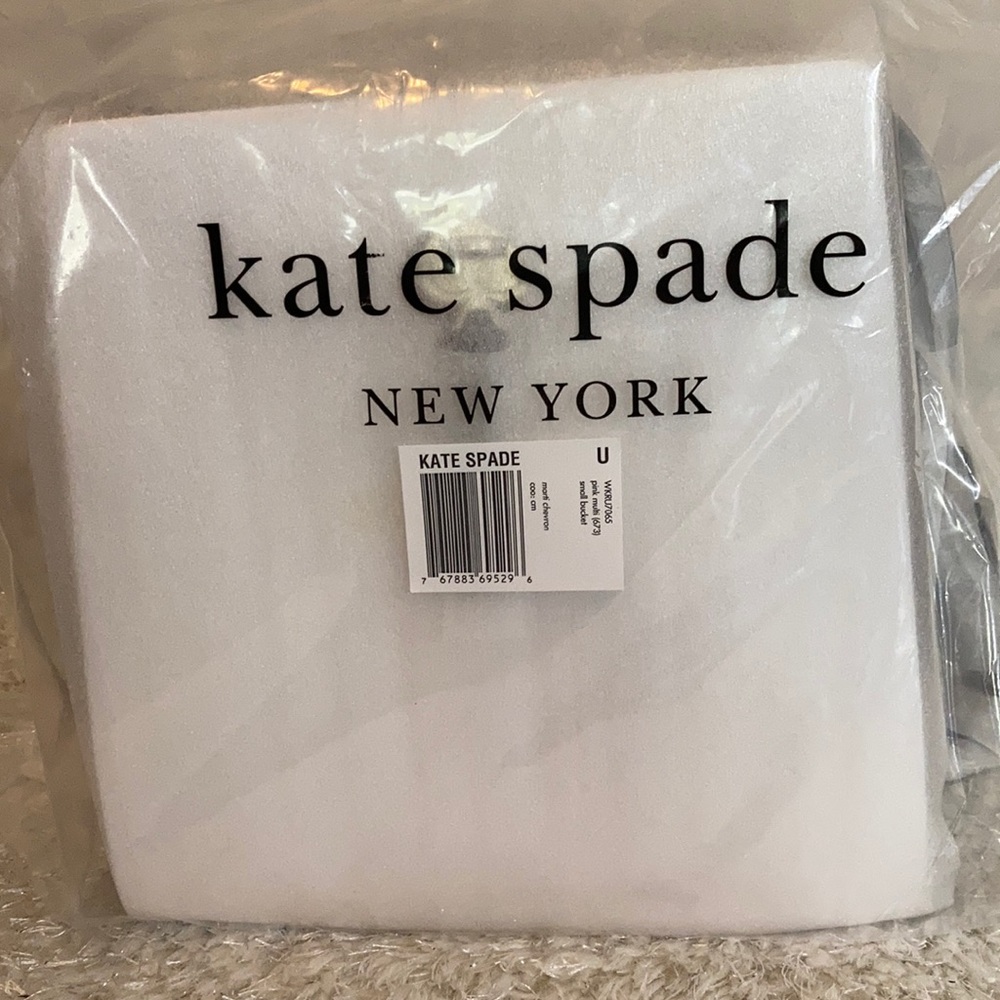 NWT Kate Spade Leather Marti Chevron Bucket XBody - Picture 14 of 15
